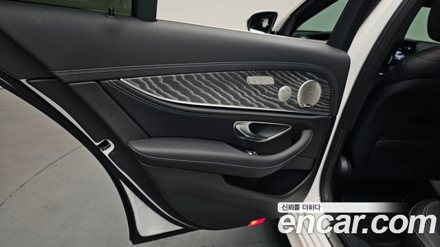 Mercedes-Benz E-Class E350 4MATIC AMG Line