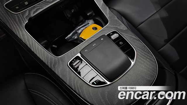 Mercedes-Benz E-Class E350 4MATIC AMG Line