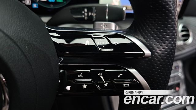 Mercedes-Benz E-Class E350 4MATIC AMG Line