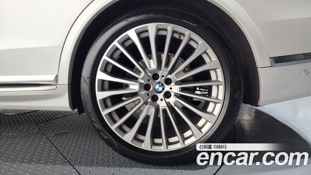 BMW X7 xDrive 40i Design Pure Excellence 7-Seater