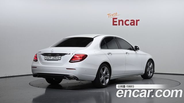 Mercedes-Benz E-Class E200 Avantgarde