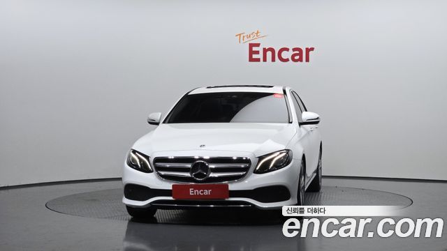 Mercedes-Benz E-Class E200 Avantgarde