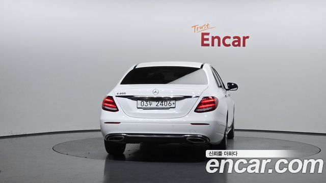 Mercedes-Benz E-Class E200 Avantgarde