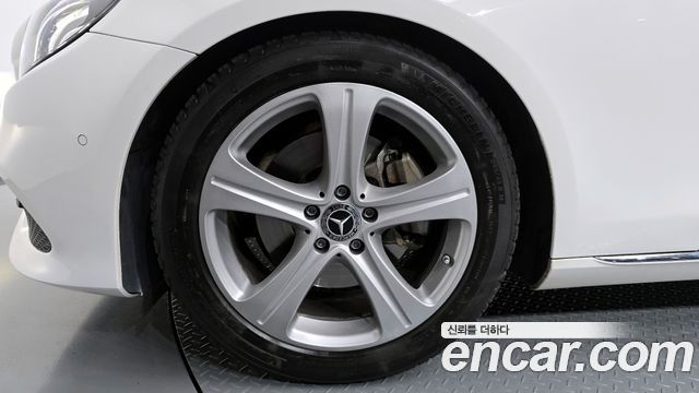 Mercedes-Benz E-Class E200 Avantgarde