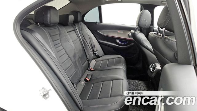 Mercedes-Benz E-Class E200 Avantgarde