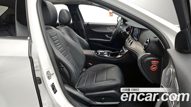 Mercedes-Benz E-Class E200 Avantgarde