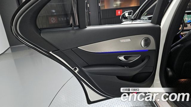 Mercedes-Benz E-Class E200 Avantgarde