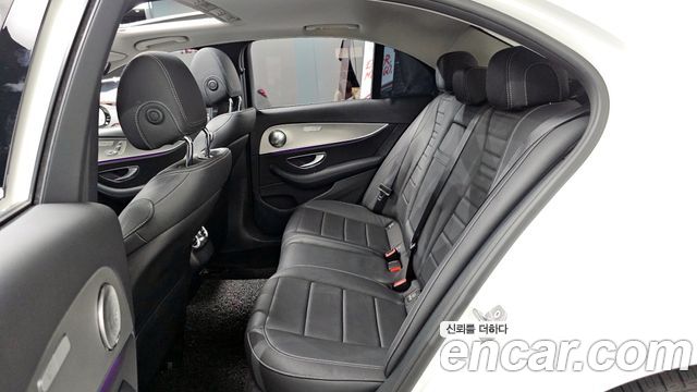 Mercedes-Benz E-Class E200 Avantgarde