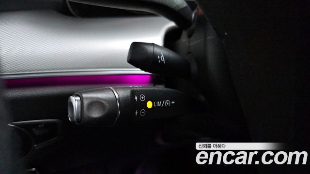 Mercedes-Benz E-Class E200 Avantgarde