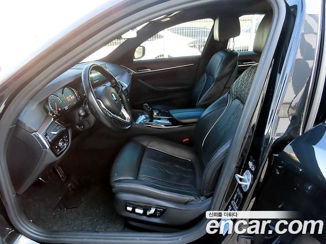 BMW 5-Series 520d M Sport Package Plus