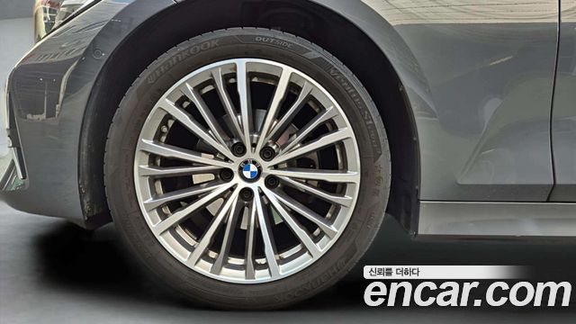 BMW 3-Series 320d Luxury