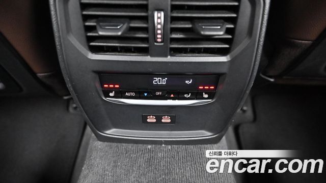 BMW 3-Series 320i Touring Luxury