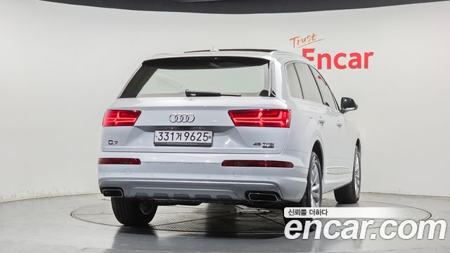 Audi Q7 45 TFSI Quattro
