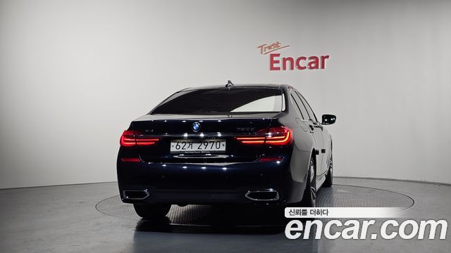 BMW 7-Series 730d xDrive M Sport