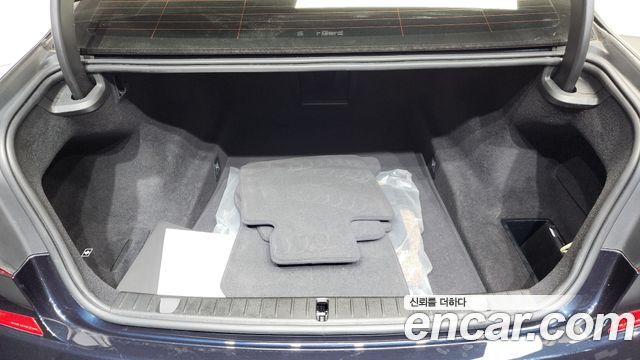 BMW 7-Series 730d xDrive M Sport