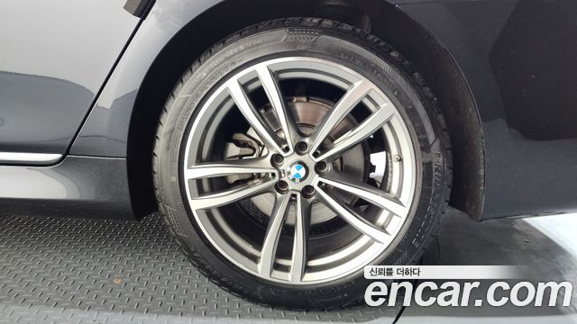 BMW 7-Series 730d xDrive M Sport