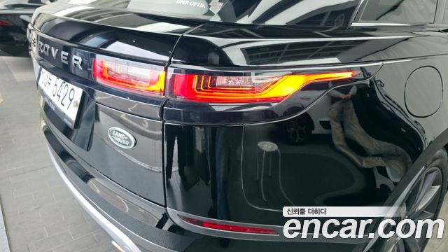 Land Rover Range Rover Velar 3.0 D300 R-Dynamic HSE
