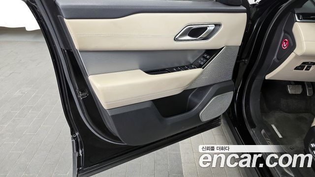Land Rover Range Rover Velar 3.0 D300 R-Dynamic HSE