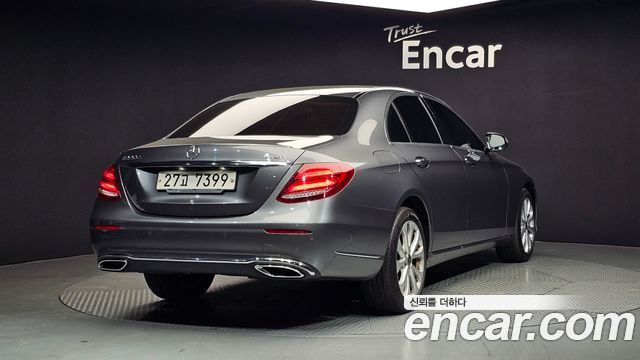 Mercedes-Benz E-Class E220d 4MATIC Exclusive
