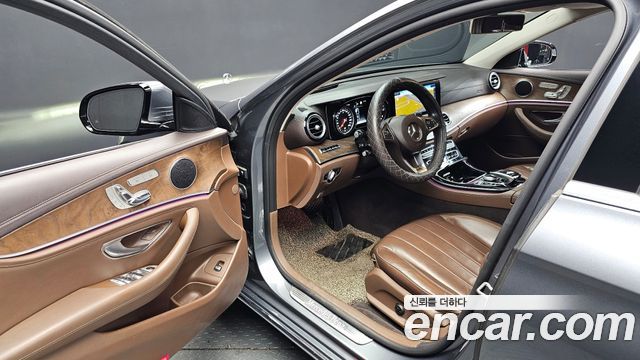 Mercedes-Benz E-Class E220d 4MATIC Exclusive