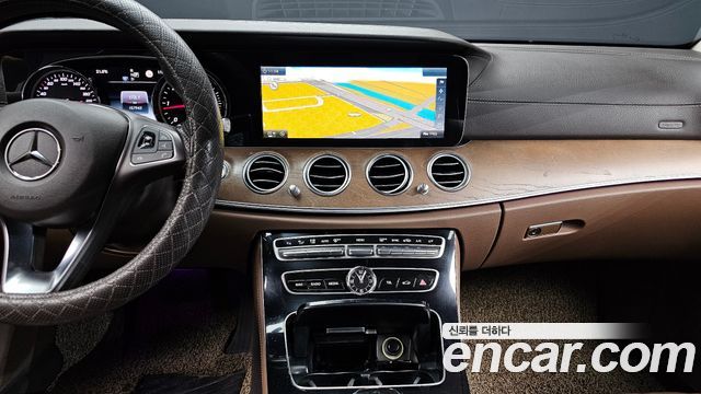 Mercedes-Benz E-Class E220d 4MATIC Exclusive