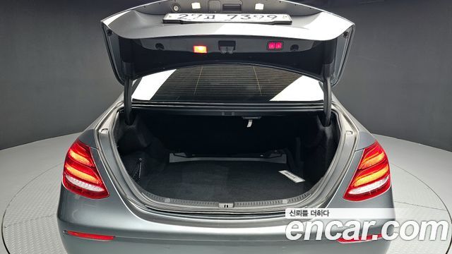 Mercedes-Benz E-Class E220d 4MATIC Exclusive