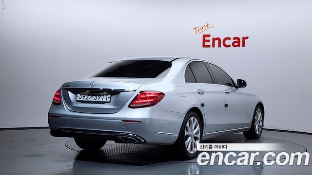 Mercedes-Benz E-Class E220d Exclusive