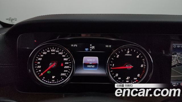 Mercedes-Benz E-Class E220d Exclusive