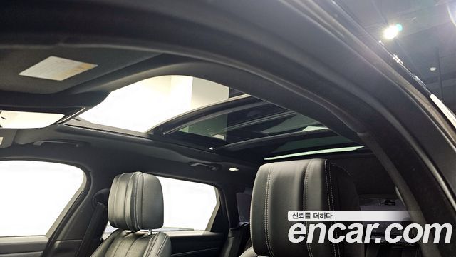 Land Rover Range Rover Velar 3.0 D300 R-Dynamic HSE