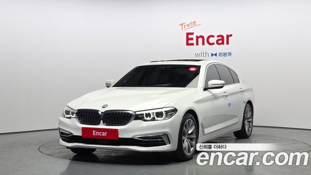 BMW 5-Series 520i Luxury