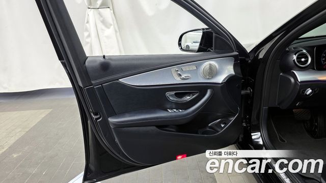 Mercedes-Benz E-Class E350 4MATIC Avantgarde
