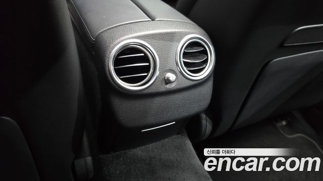 Mercedes-Benz E-Class E300 4MATIC Exclusive