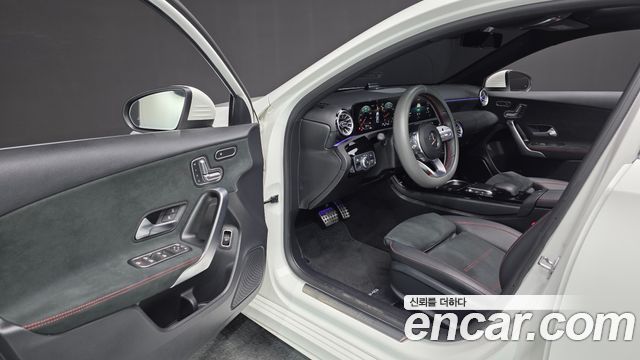 Mercedes-Benz A-Class A250 4MATIC Sedan