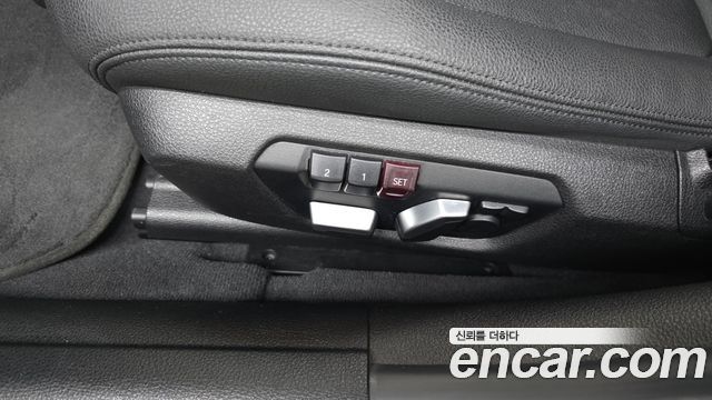 BMW 3-Series 320i M Sport Shadow
