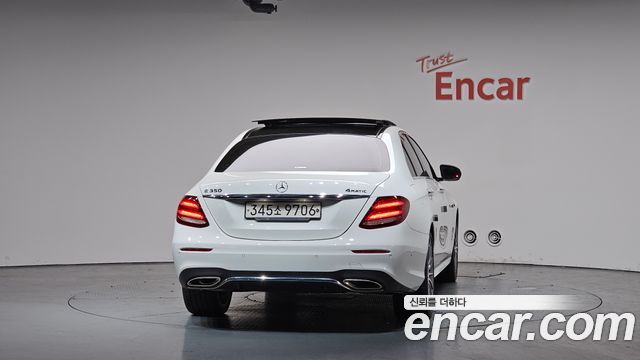 Mercedes-Benz E-Class E350 4MATIC AMG Line