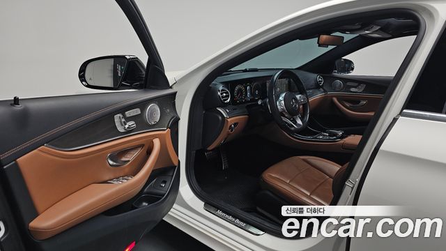 Mercedes-Benz E-Class E350 4MATIC AMG Line