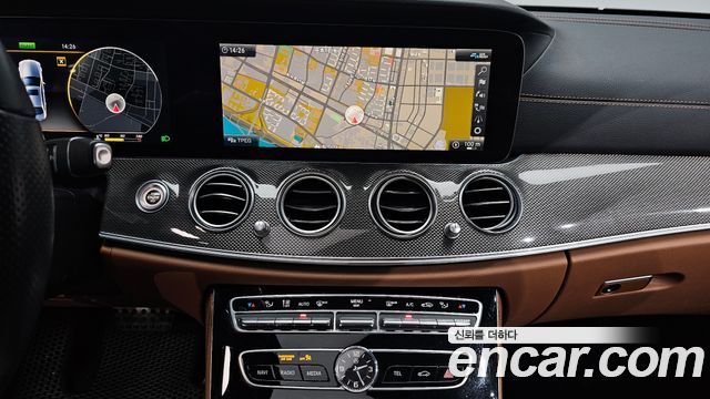 Mercedes-Benz E-Class E350 4MATIC AMG Line