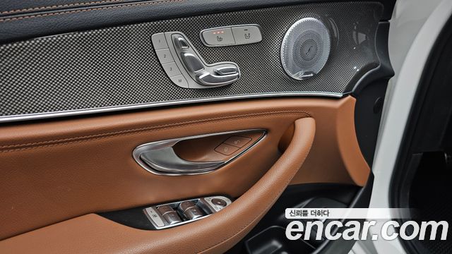 Mercedes-Benz E-Class E350 4MATIC AMG Line