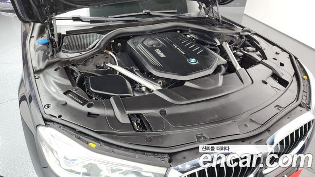 BMW 7-Series 740Li xDrive M Sport Package