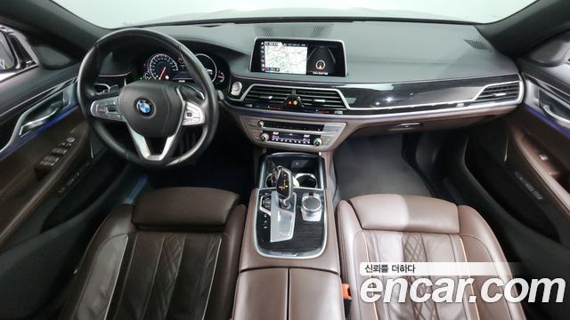 BMW 7-Series 740Li xDrive M Sport Package