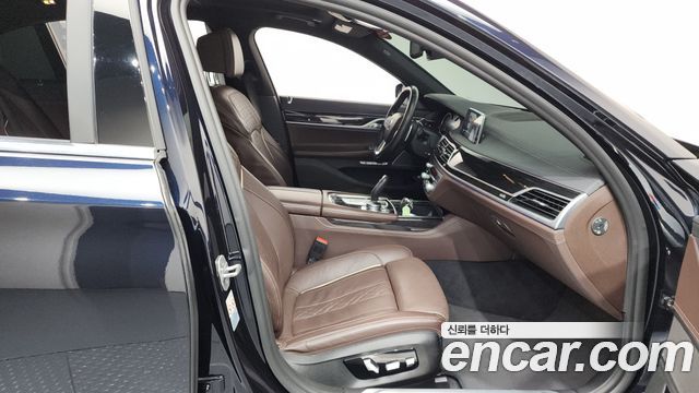 BMW 7-Series 740Li xDrive M Sport Package
