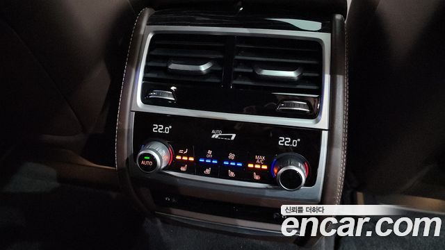 BMW 7-Series 740Li xDrive M Sport Package