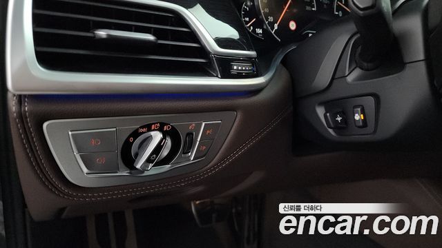 BMW 7-Series 740Li xDrive M Sport Package