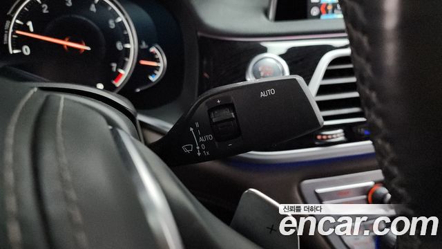 BMW 7-Series 740Li xDrive M Sport Package