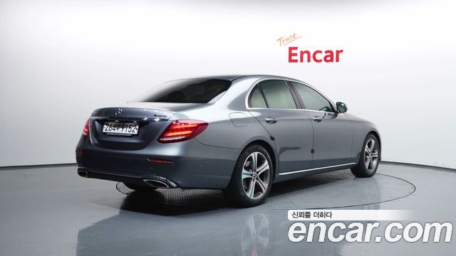 Mercedes-Benz E-Class E300 Avantgarde