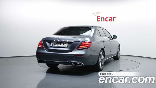 Mercedes-Benz E-Class E300 Avantgarde