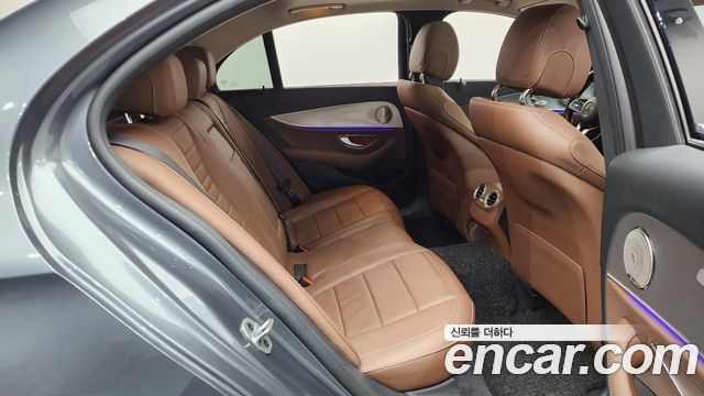 Mercedes-Benz E-Class E300 Avantgarde