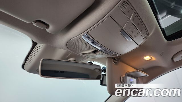 Mercedes-Benz E-Class E300 Avantgarde