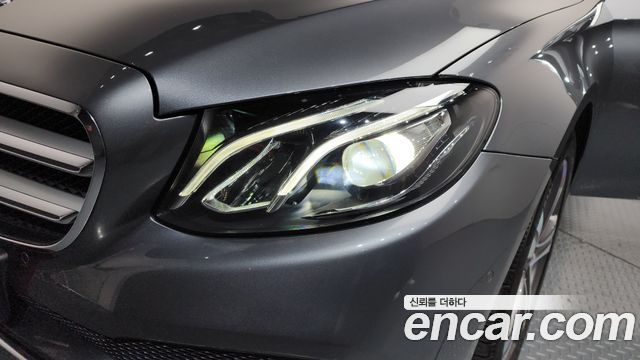 Mercedes-Benz E-Class E300 Avantgarde
