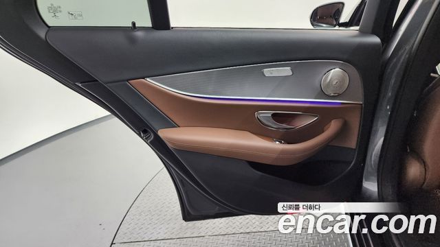 Mercedes-Benz E-Class E300 Avantgarde